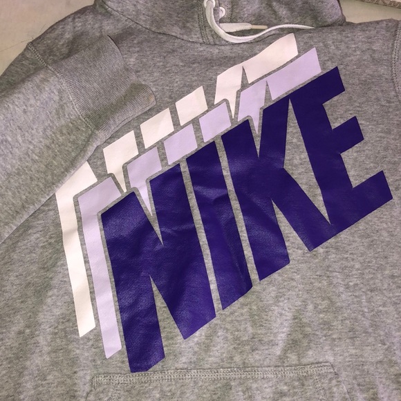 Nike Tops - Nike Hoodie